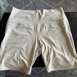 Lululemon Align 6” Short
